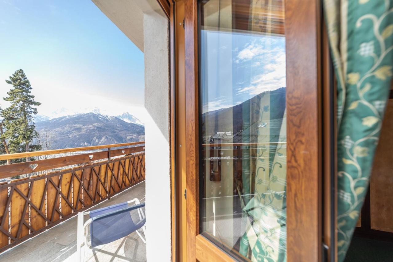 Hotel Gran Baita Саузе-д'Ульс Экстерьер фото